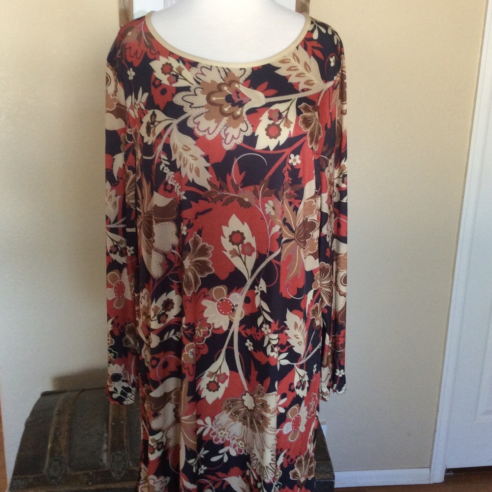 Lily Women’s Top nwt size 1xl